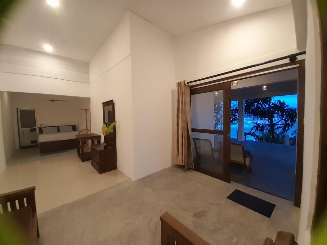 Sooriya Villa 陶尔佩 客房 照片