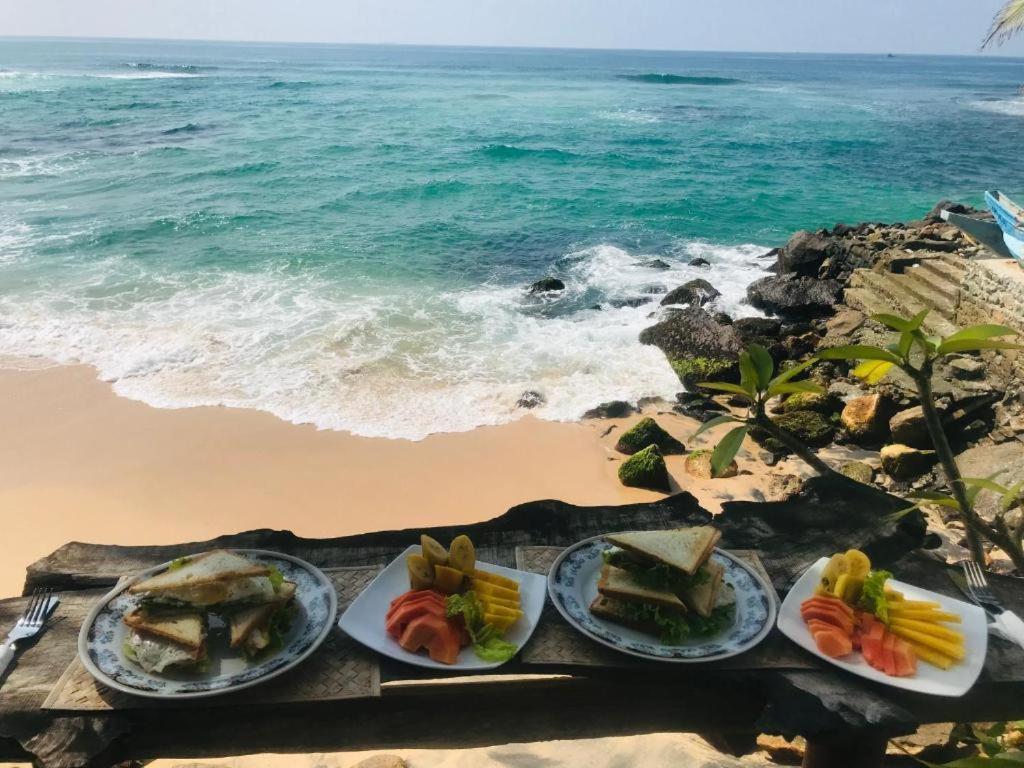 Sooriya Villa 陶尔佩 外观 照片