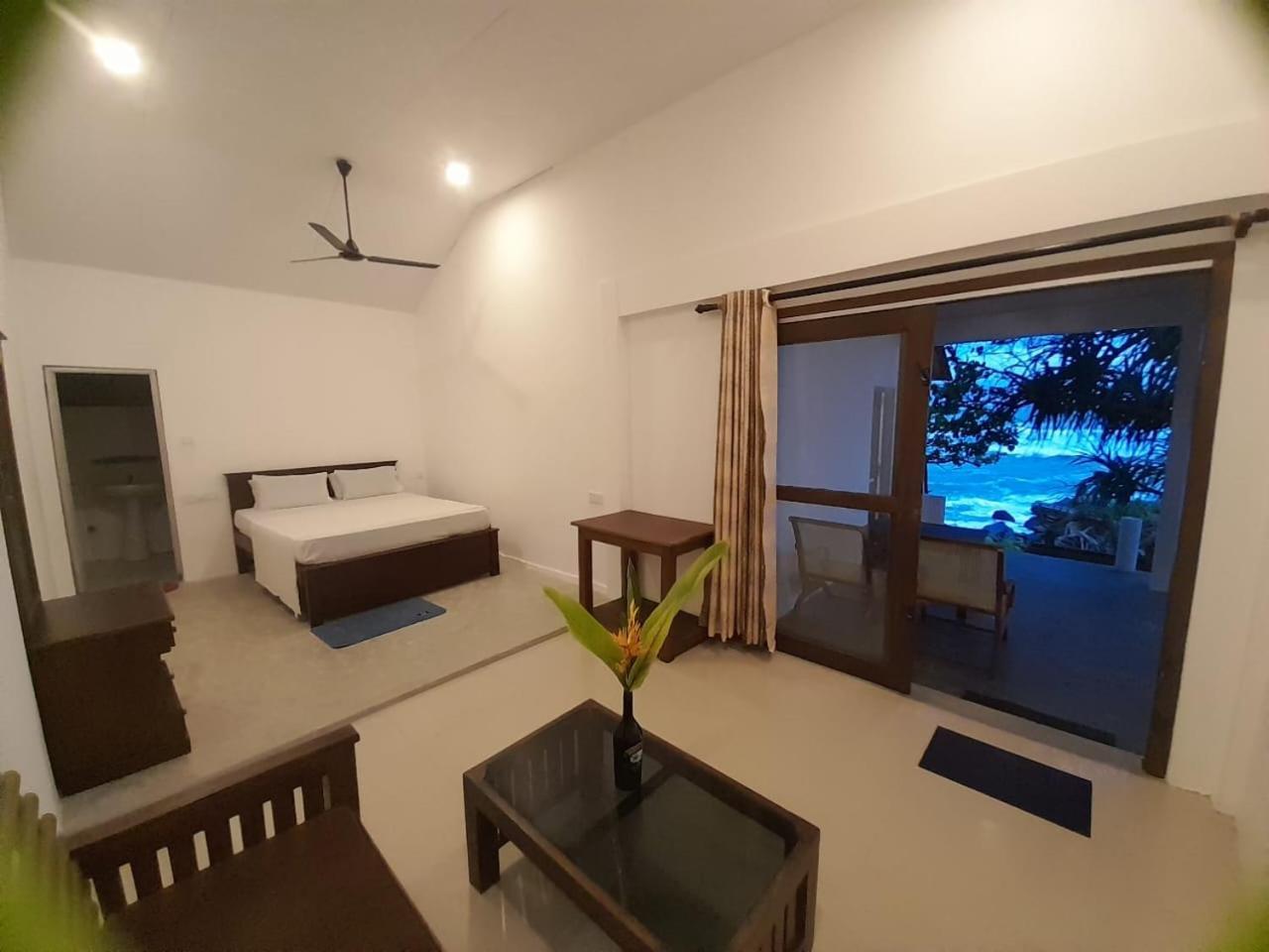 Sooriya Villa 陶尔佩 外观 照片
