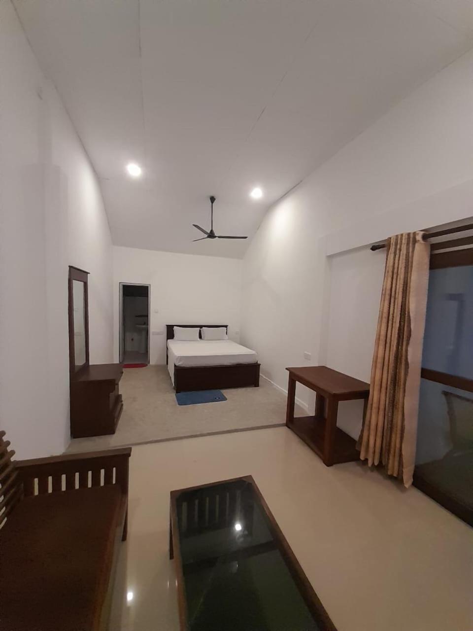 Sooriya Villa 陶尔佩 外观 照片
