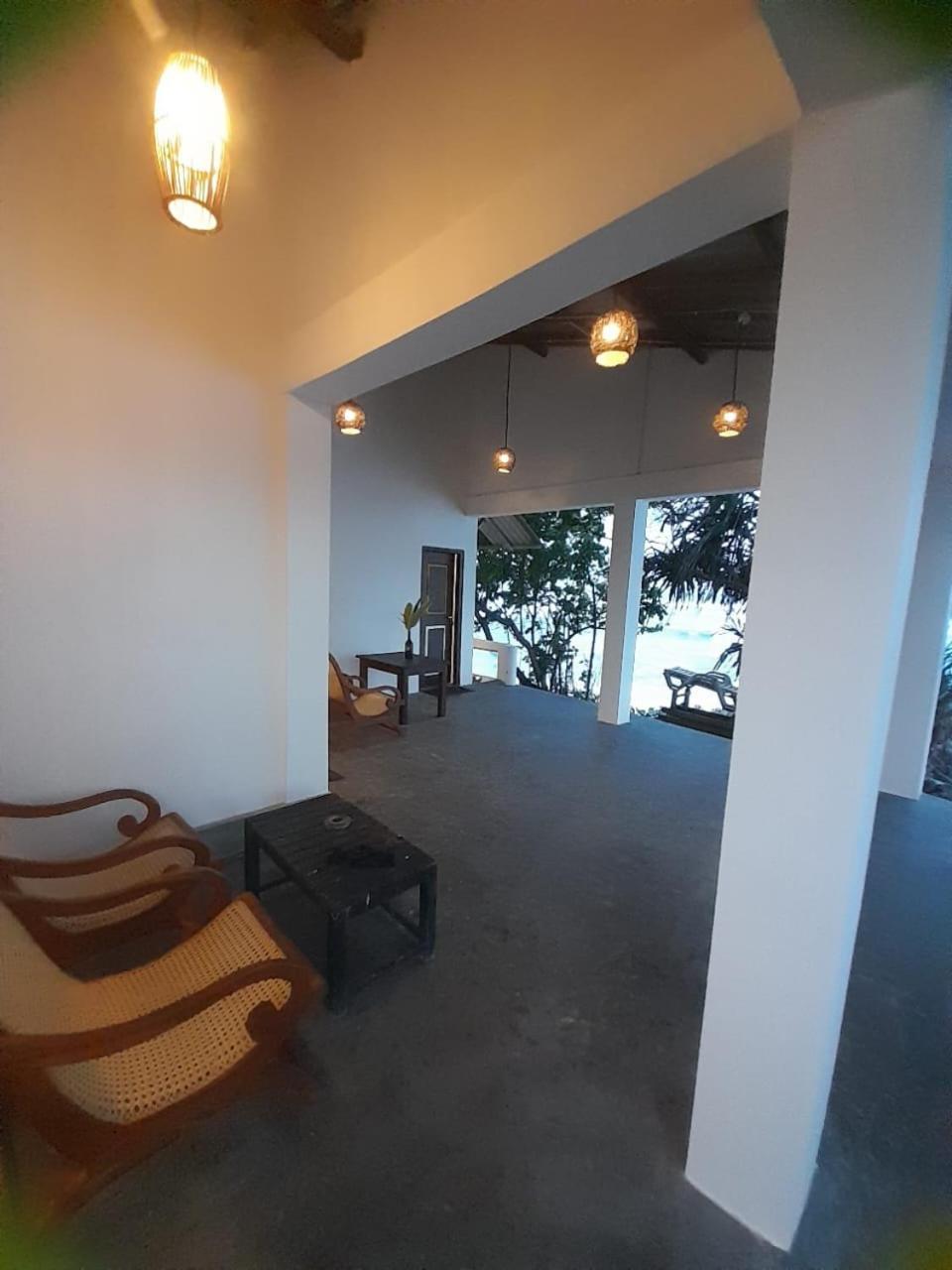 Sooriya Villa 陶尔佩 外观 照片